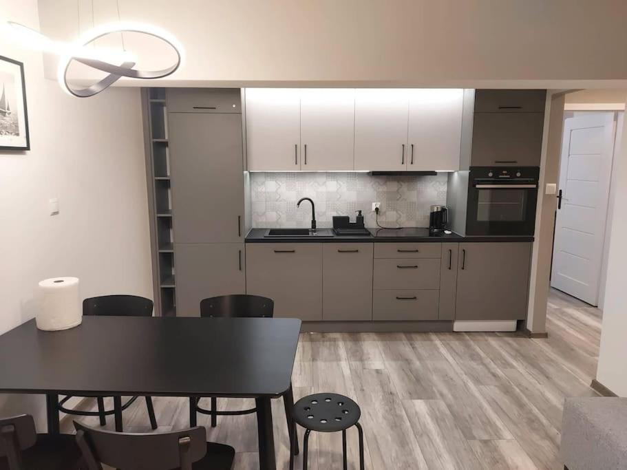 Uroczy Apartament W Scislym Centrum Gizycka ギジツコ エクステリア 写真